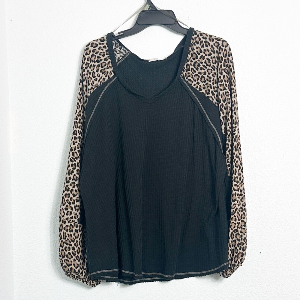 Entro Leopard Print Puff Sleeve Waffle Knit Top EUC 1X (252bt)